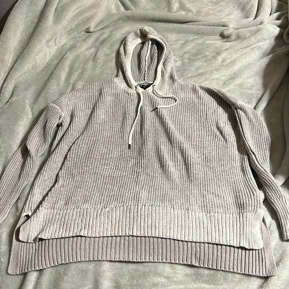 American eagle sweater